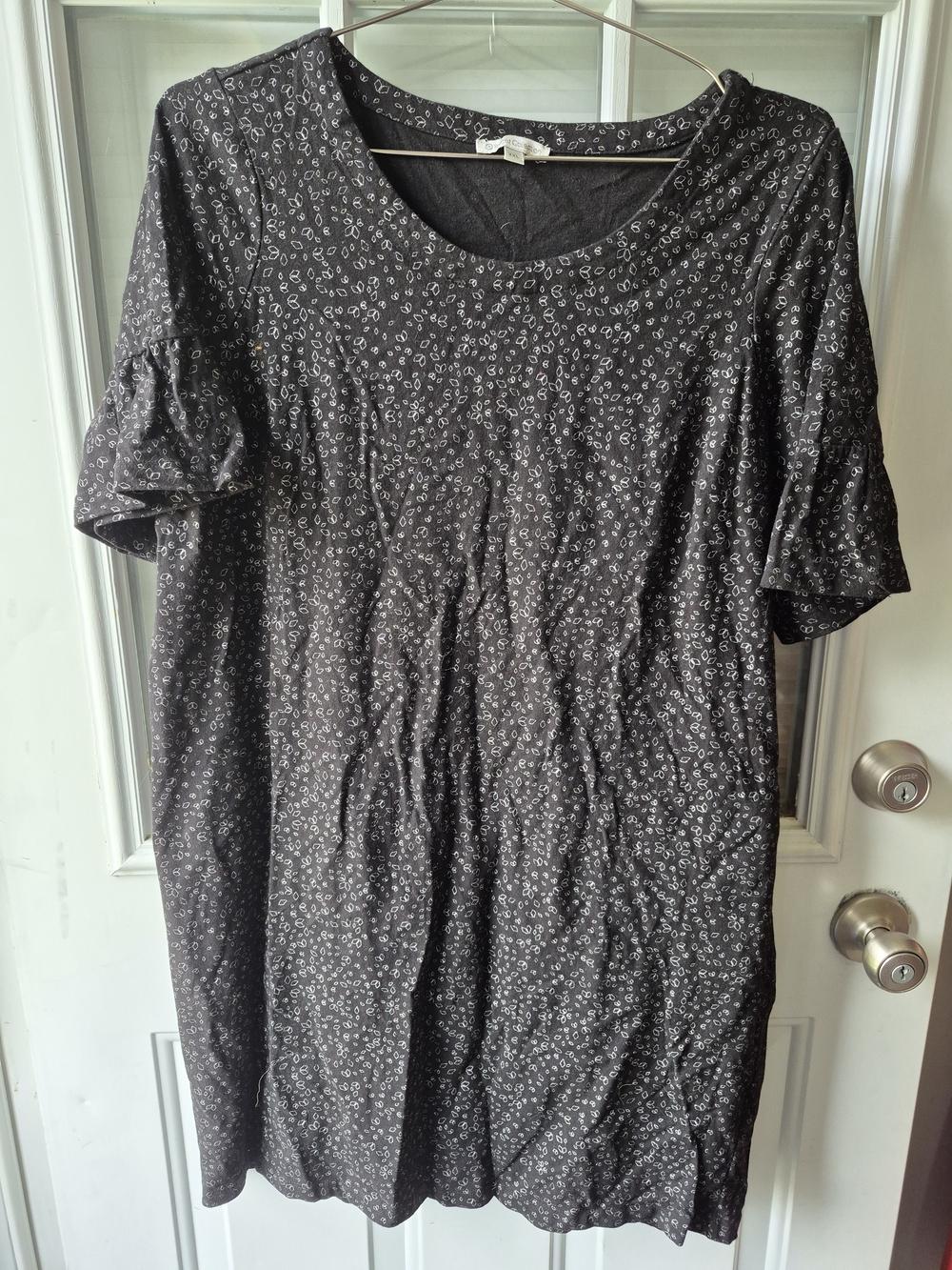 Target Women’s Black Floral Scoop Neck Tshirt Dress